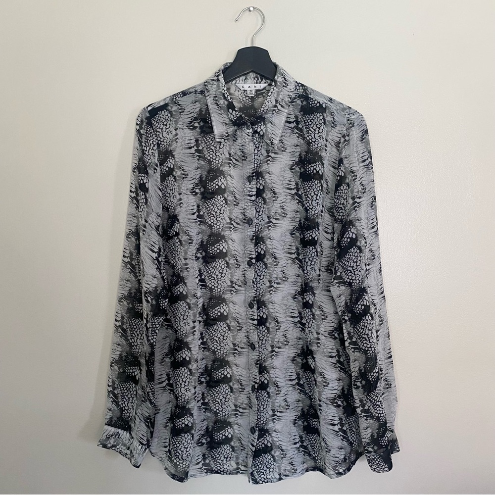 Cabi Grey & Black Button-Up Blouse